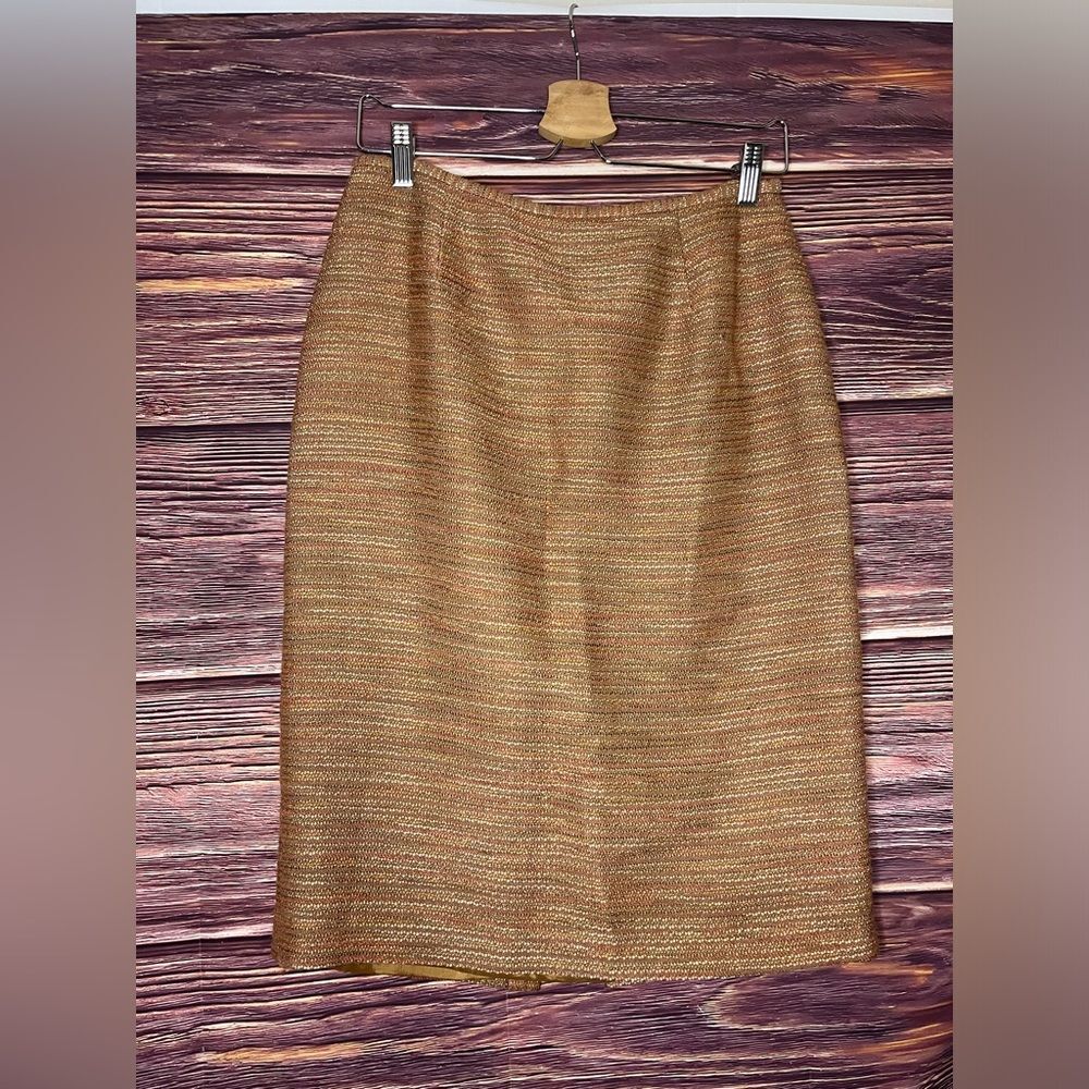 Lafayette 148 New York Tweed Pencil Skirt. Size 8.